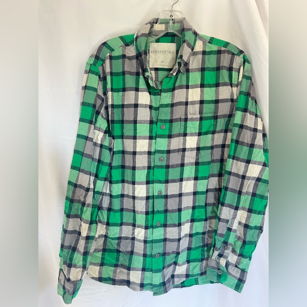 Aeropostale Men S Green and White Checkered Shirt flannel buttoned dn plaid chap